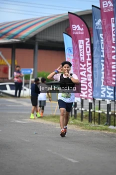 Runner Photo 1634721