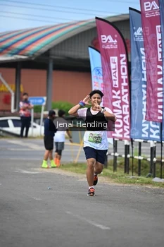 Runner Photo 1634743