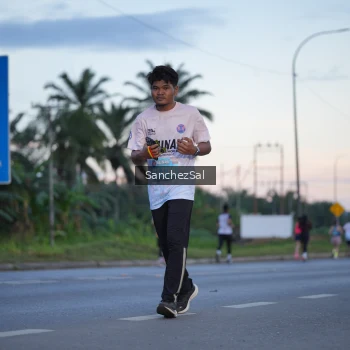 Runner Photo 1634794