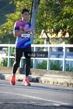 Runner Photo 1634924