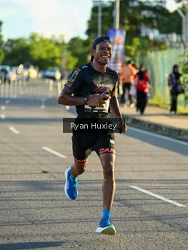 Runner Photo 1635025