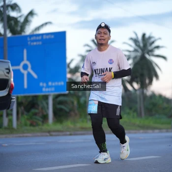 Runner Photo 1635056
