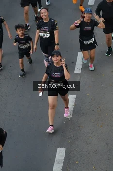 Runner Photo 1635140