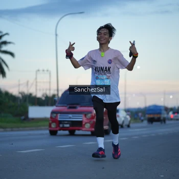 Runner Photo 1635157