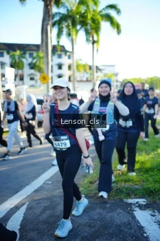 Runner Photo 1635174