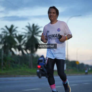Runner Photo 1635180