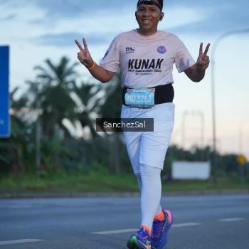 Runner Photo 1635222