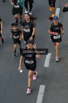 Runner Photo 1635230