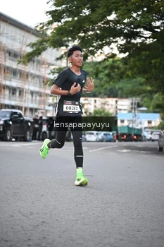 Runner Photo 1635261