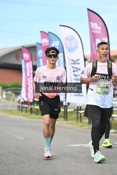 Runner Photo 1635303