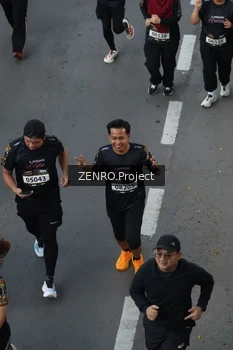 Runner Photo 1635316
