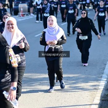 Runner Photo 1635416
