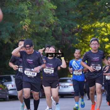 Runner Photo 1635421