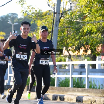 Runner Photo 1635432
