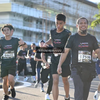 Runner Photo 1635439