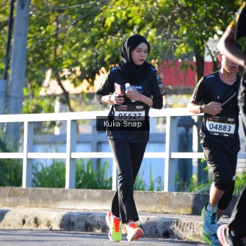 Runner Photo 1635458