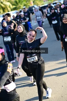 Runner Photo 1635473