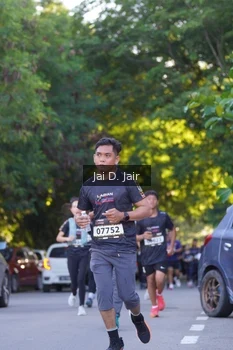 Runner Photo 1635504