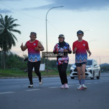 Runner Photo 1635534