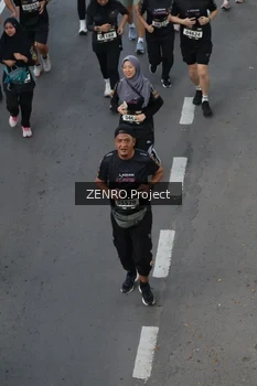 Runner Photo 1635567