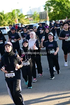 Runner Photo 1635621