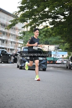 Runner Photo 1635658