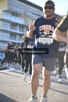 Runner Photo 1635663