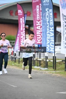 Runner Photo 1635727