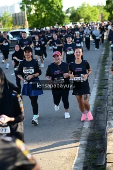 Runner Photo 1635737