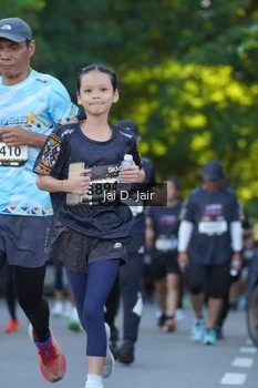 Runner Photo 1635754
