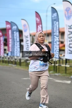Runner Photo 1635773