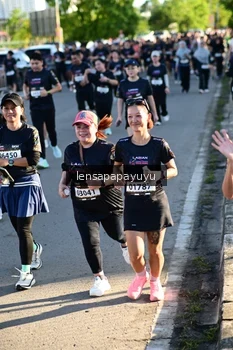 Runner Photo 1635789