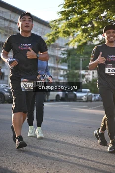 Runner Photo 1635791