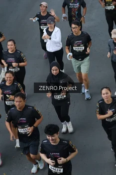 Runner Photo 1635799