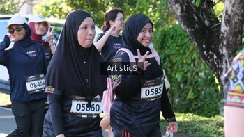 Runner Photo 1635800