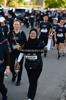 Runner Photo 1635815