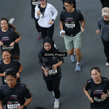 Runner Photo 1635825