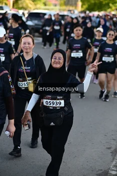 Runner Photo 1635831