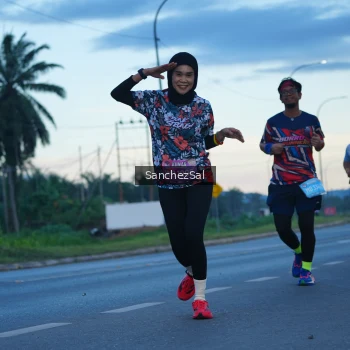 Runner Photo 1635838