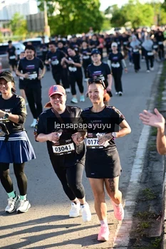 Runner Photo 1635856