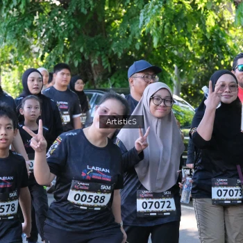 Runner Photo 1635895