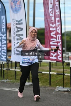 Runner Photo 1635997