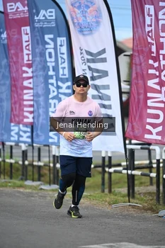 Runner Photo 1636000