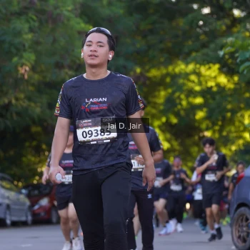 Runner Photo 1636022