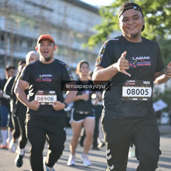 Runner Photo 1636031