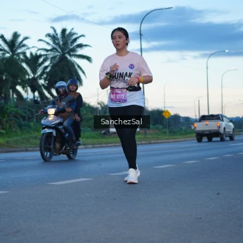 Runner Photo 1636045