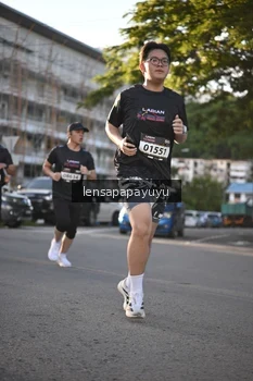 Runner Photo 1636114