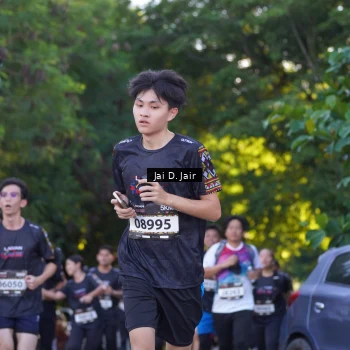 Runner Photo 1636136