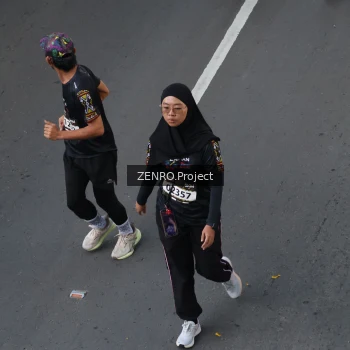 Runner Photo 1636144