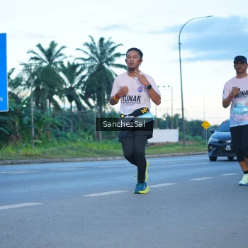 Runner Photo 1636174